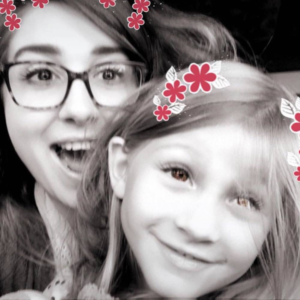 Meet your Posher, Danielle